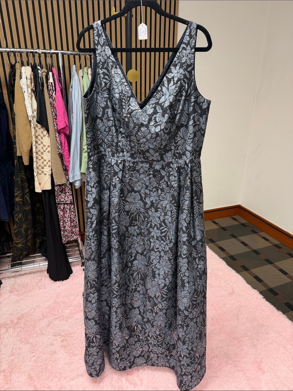 Theia Silver-Charcoal Floral V-Neck Jacquard Dress